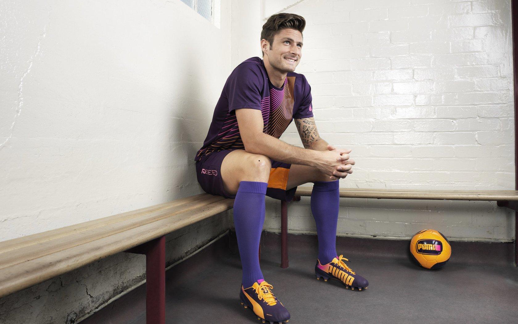 梁宏业，巴萨绝境逢春，欧冠生死战重燃希望